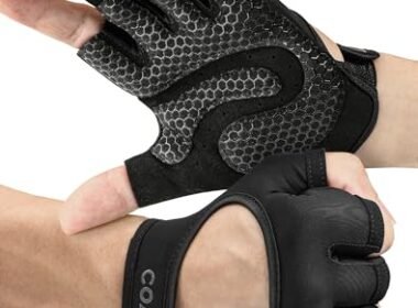 Multifunktionale Fitnesshandschuhe mit Griffhilfen oder Polsterung.