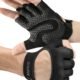 Multifunktionale Fitnesshandschuhe mit Griffhilfen oder Polsterung.